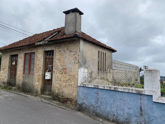 MORADIA T2 PARA RESTAURO EM SÃO TIAGO DE RIBA UL – OLIVEIRA DE AZEMÉIS