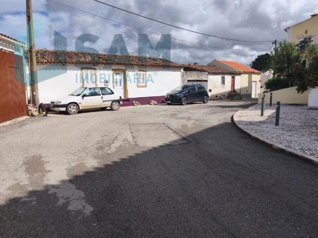 Moradia T2 para restauro no Vilar 50m² Vilar e Viveiro