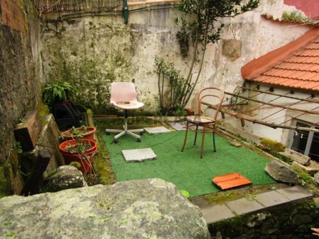 Moradia T2 para restaurar Sintra Centro