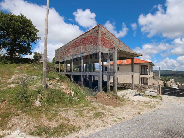 Moradia T2 para venda