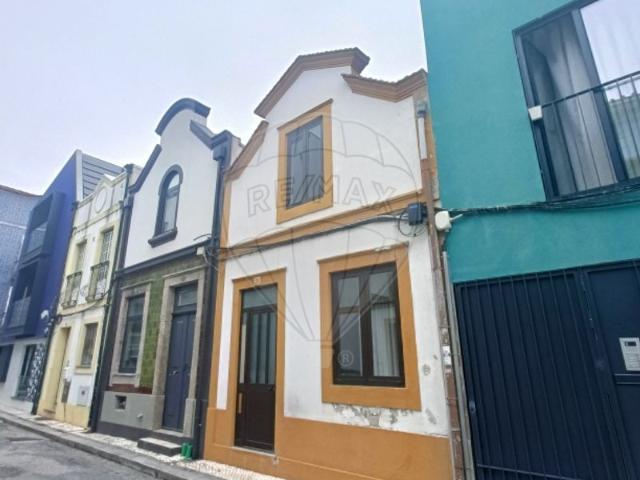 Moradia T2 para venda
