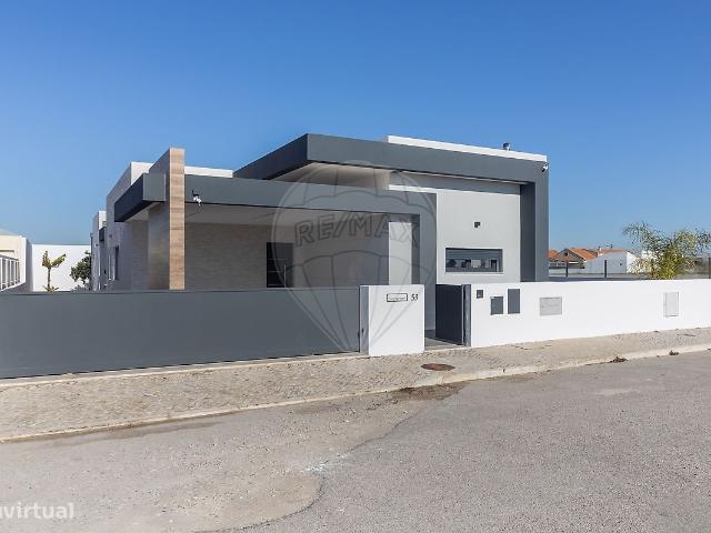 Moradia T2 para venda