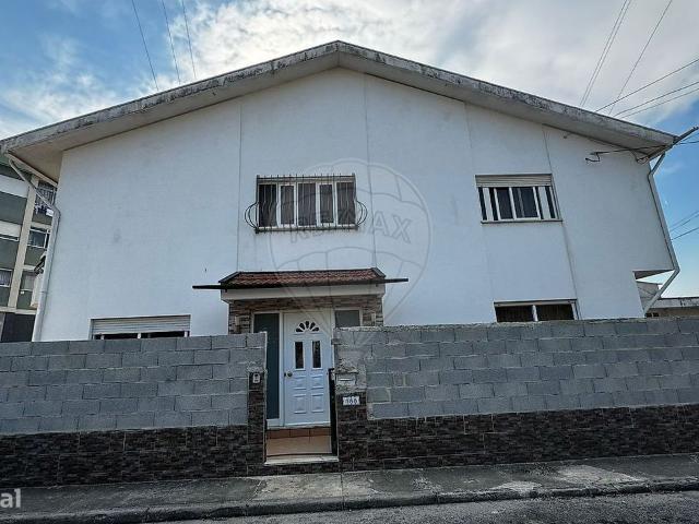 Moradia T2 para venda