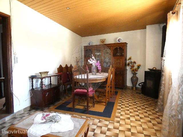 Moradia T2 para venda