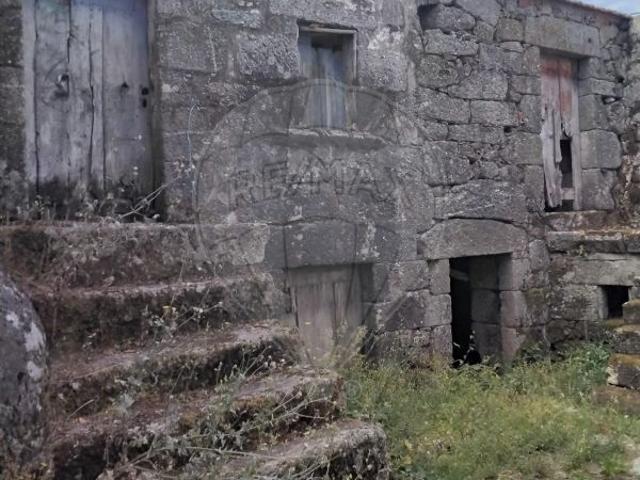 Moradia T2 para venda