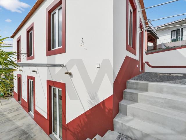 Moradia T2 Reconstruída em Autoguia, Calheta | Excelente Exp. 54m² Calheta