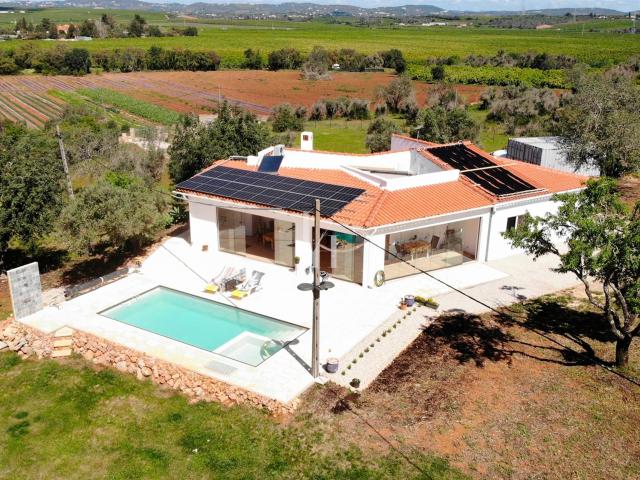Moradia T2 remodelada com piscina, Algoz 147m² Algoz e Tunes