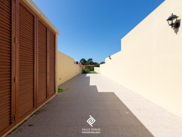 Moradia T2 Renovada em Santa Marinha Vila Nova de Gaia