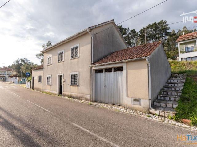 MORADIA T2 RES DO CHÃO E 1ºANDAR COM GARAGEM EM VALES OLIVAL | 26084063657