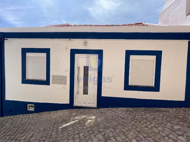 Moradia T2 Santiago 61m² Sesimbra Castelo