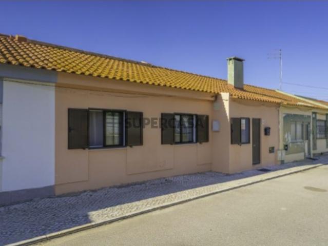 MORADIA T2 TERREA COM TERRAÇO