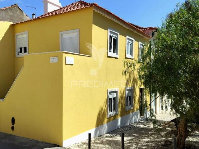 Moradia T2 Totalmente Remodelada