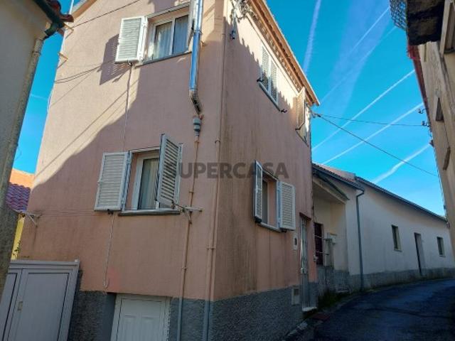 Moradia T2 venda na Aldeia da Moura da Serra