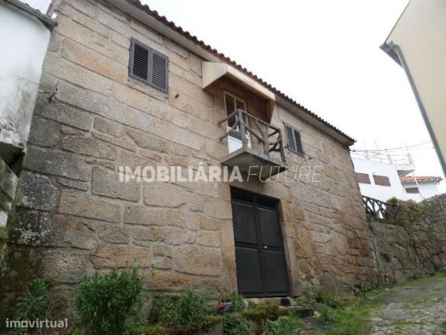 Moradia T2 Venda em Sanfins do Douro,Alij