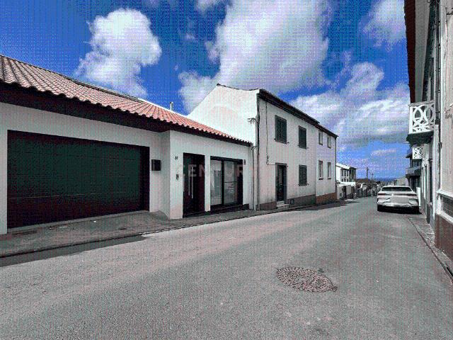Moradia T2 +1 no Pico Pedra com 1.070m² de terreno – Pronta a Habitar!