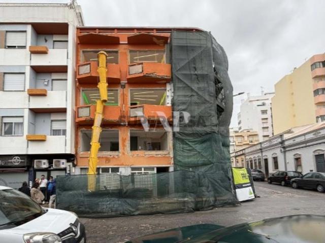 Moradia T30 em Faro Sé e São Pedro