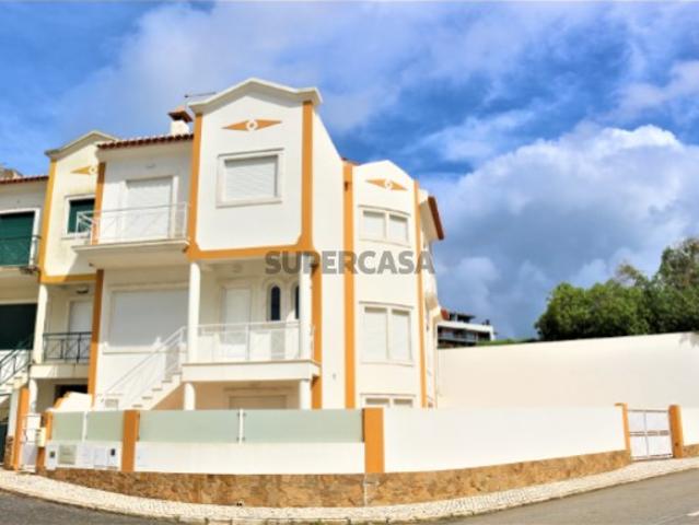 Moradia T3+1 | 220 M2 | Lote 204 M2 | Ericeira | Mafra
