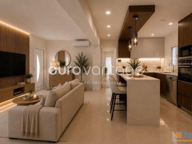 Moradia T3+1 Térrea Totalmente Remodelada | A apenas 8 minutos de Leiria | 26084098759
