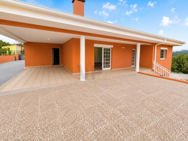 Moradia T3+1 Venda em Canedo, Vale e Vila Maior,Santa Maria. 437m² Canedo, Vale e Vila Maior