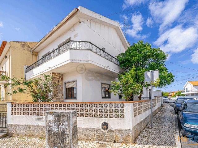 Moradia T3+1 Venda em Cascais e Estoril,Cascais | 25114039469