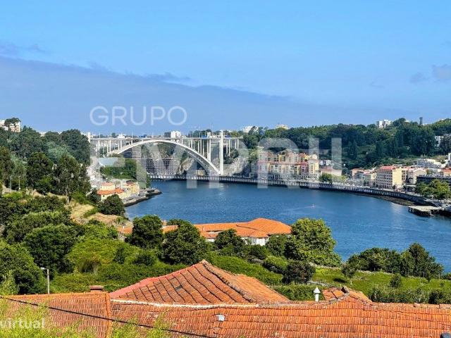 Moradia T3+1 Centro Histrico de Gaia