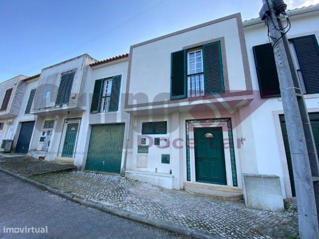Moradia T3+1 com Garagem em Sesimbra