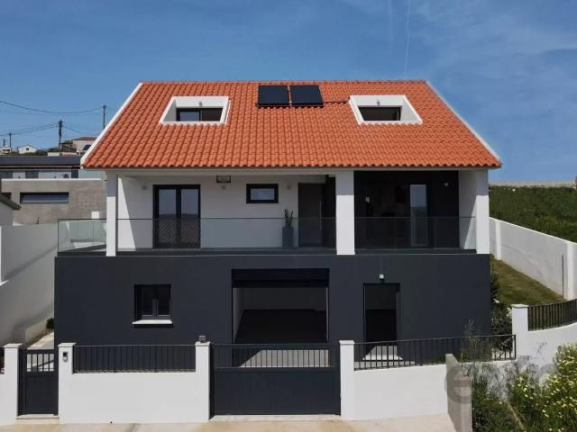 Ericeira, Carvoeira Moradia T3+1 com piscina