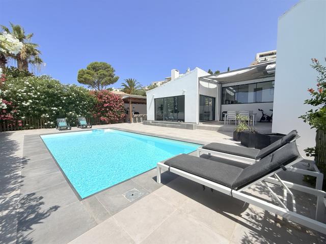 Moradia T3+1 com Piscina, Jardim e Vista Campo – a apenas 50. 191m² Budens