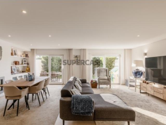 Moradia T3+1, com piscina, jardim e estacionamento, Murches, Cascais