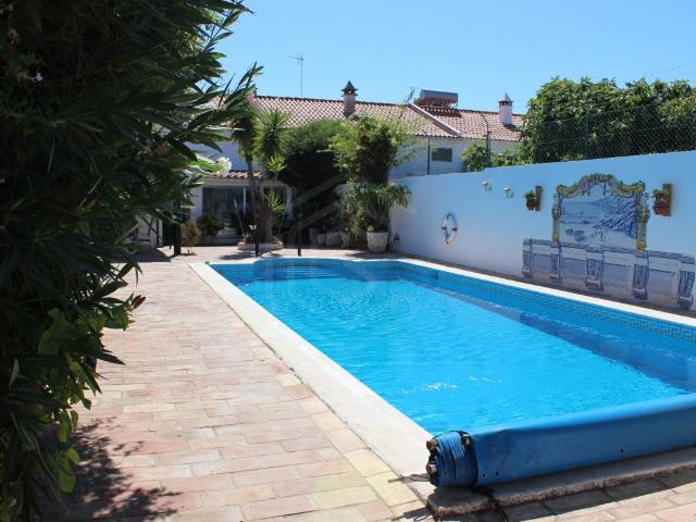 Moradia T3+1 com piscina perto do centro de Tavira, Algarve 144m² Tavira Santiago