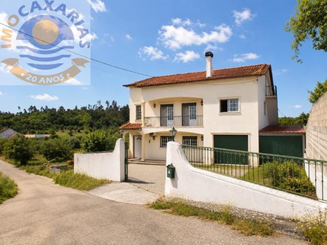 Moradia T3+1 com Quintal, Garagem e Sótão Amplo Sabacheira, Tomar