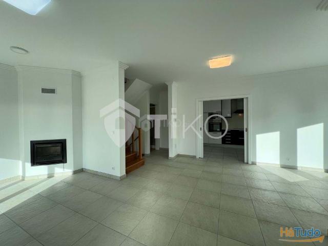 Moradia T3+1 com Vista Mar na Ericeira | 26084055598
