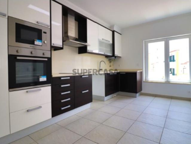 Moradia T3+1 com Vista Mar junto do Centro da Vila de Ericeira
