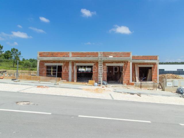 Moradia T3+1 em construção | Leiria 180m² Parceiros e Azoia