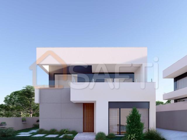Moradia T3+1 Na Quinta De Valadares Em Construção 142m² Corroios