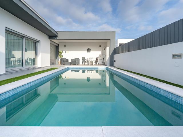 Moradia t3+1 em Nogueira de Azeitão, Setúbal. 149m² Azeitão São Lourenço e São Simão