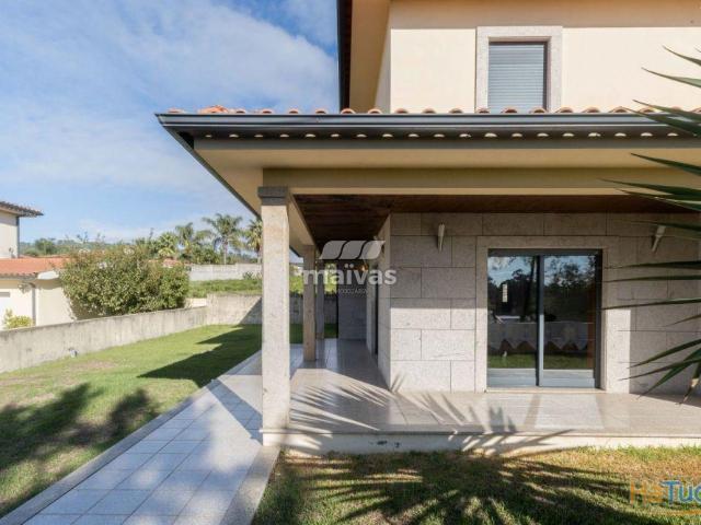 Moradia T3+1 geminada em Barbudo, Vila Verde! | 26084063543