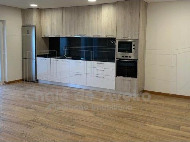 Moradia T3+1 Geminada SANTA JOANA
