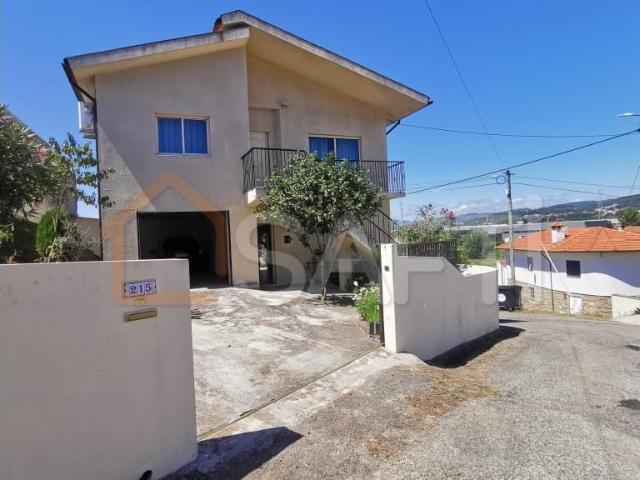 Moradia T3+1 individual em Pevidém Guimarães 0m² Selho São Jorge