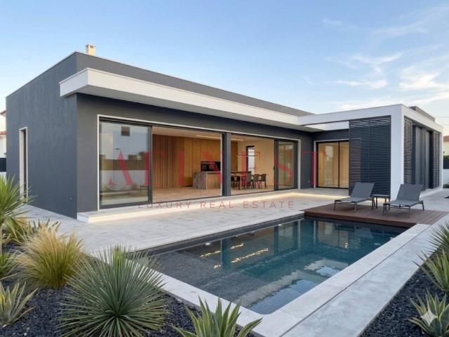 Moradia T3+1 Moderna com Piscina Privada em Fernão Ferro Se. 122m² Fernão Ferro