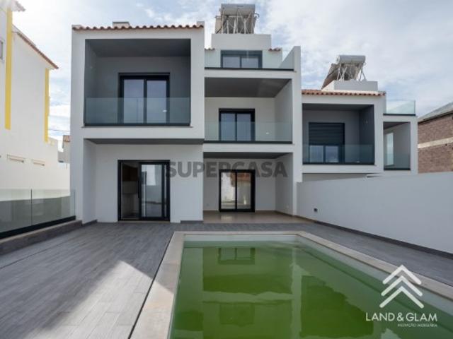 Moradia T3+1 na Ericeira