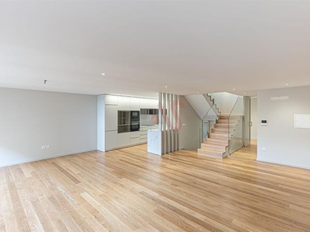 Moradia T3+1 na Foz do Douro, a Dois Passos da Praia 233m² Aldoar, Foz do Douro e Nevogilde