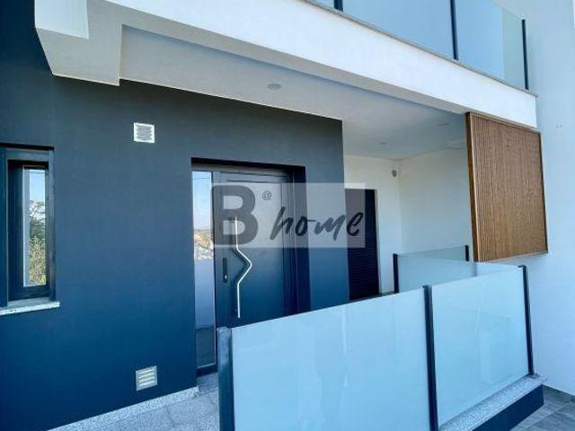 Moradia T3+2 | 26064063862
