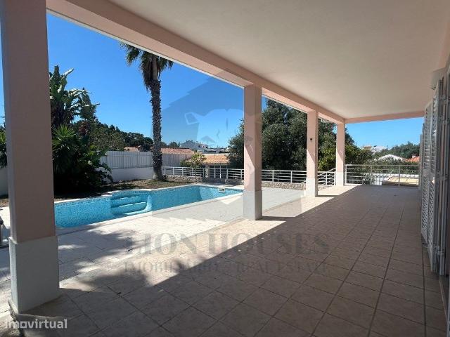 Moradia T3+2 em Sesimbra, Castelo