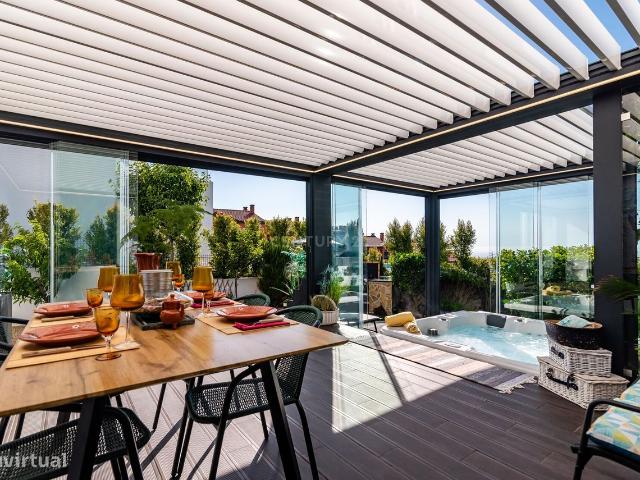 Moradia T3+2 | Sesimbra com Piscina, Jacuzzi, duas Prgulas Bioclimti