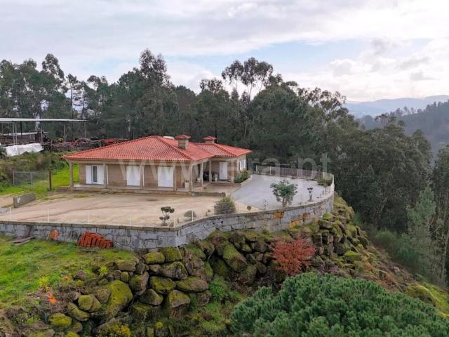 Moradia T3 / Marco de Canaveses, Vila Boa de Quires e Maureles