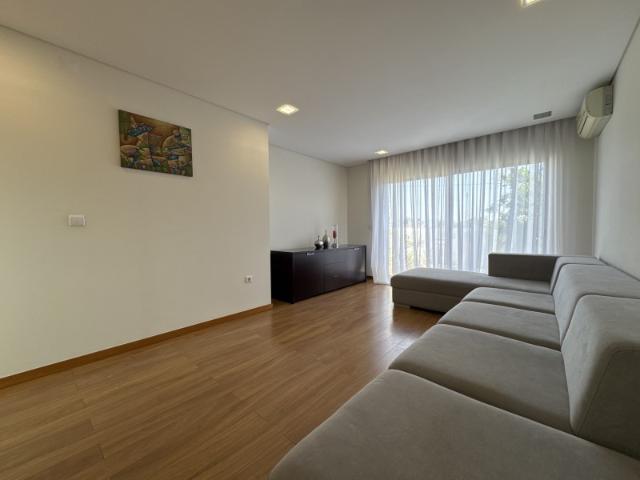 Moradia T3 Moderna com Suite, Jardim e Garagem Dupla | Gamil, Barcelos