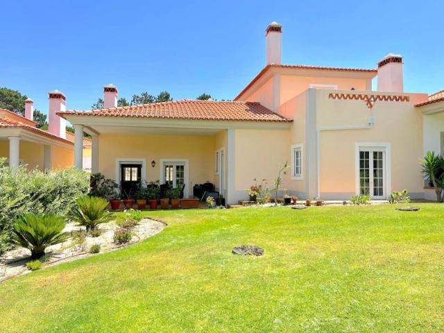 Moradia T3 na Exclusiva Vila dos Príncipes no Praia d'El Rey Beach & Golf Resort
