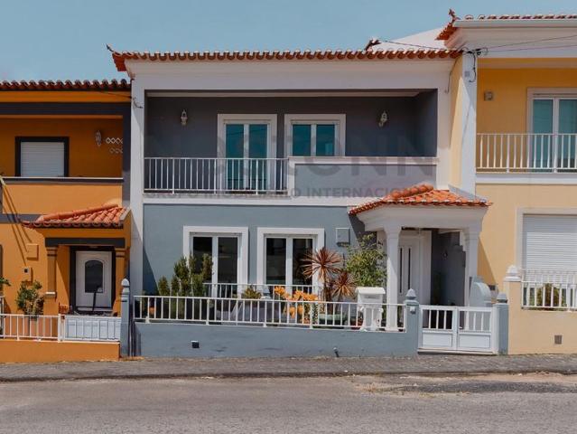 Moradia T3 na zona de Torres Vedras 152m² Campelos e Outeiro da Cabeça