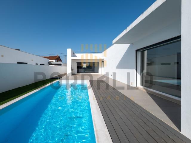 Moradia T3 Nadadouro 130m² Nadadouro